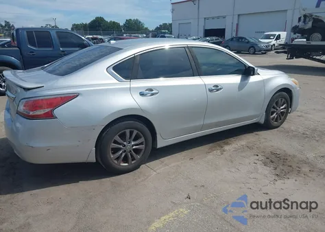 2015 Nissan Altima 2.5/S/Sv/Sl из США, поврежденный, VIN 1N4AL3AP4FC593481
